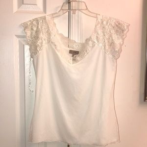I.e. lace blouse